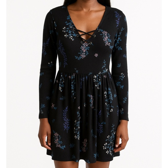 Xhilaration Dresses & Skirts - New XS Women’s Stretchy Lace Up Floral Black Dress